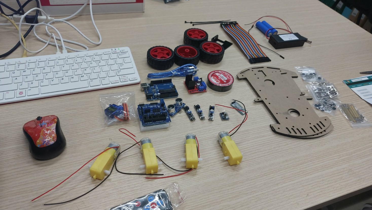 Hosyond 4WD Smart Robot Car Kit φωτογραφία 1