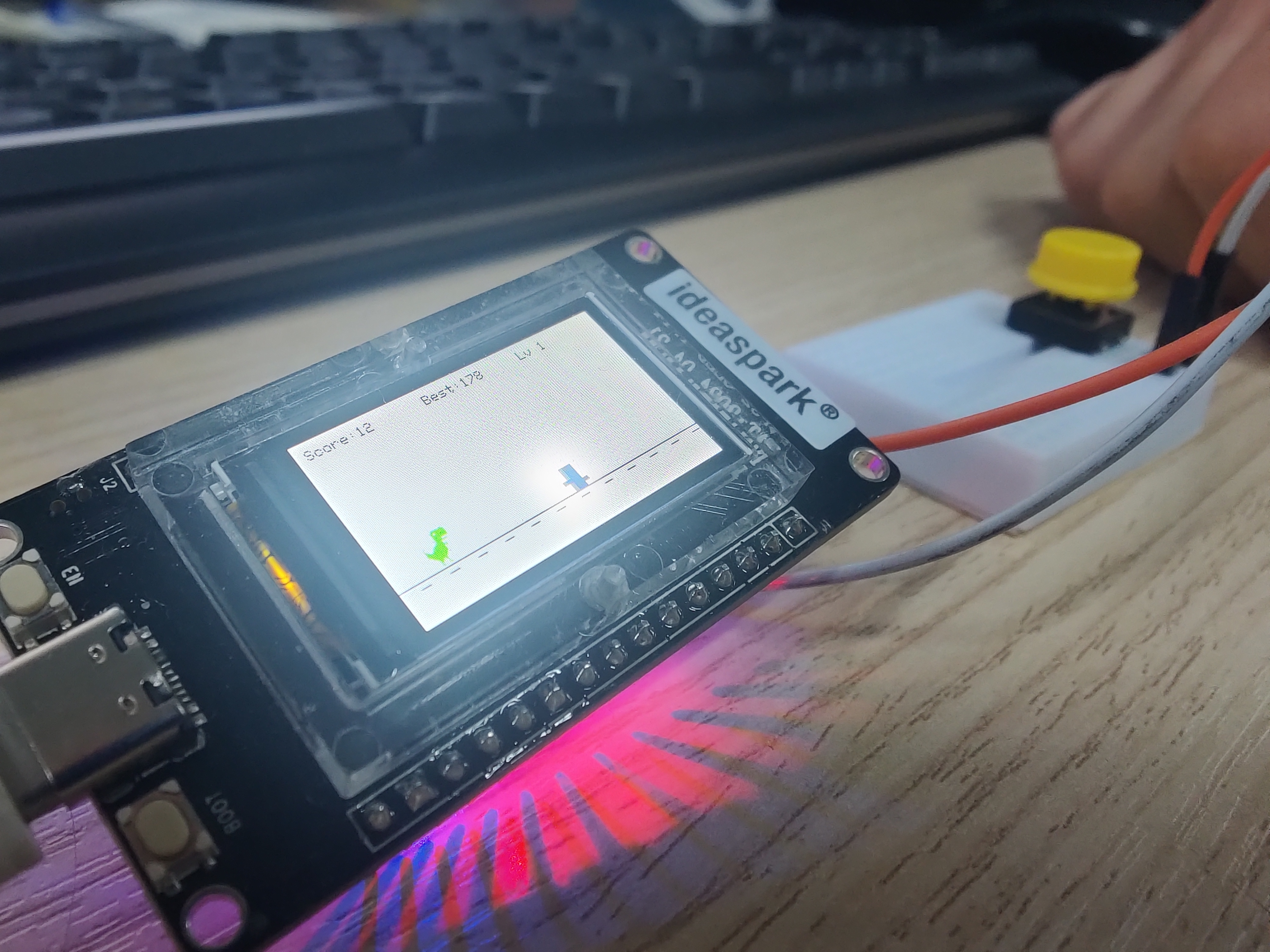 Gameplay του Dino στην οθόνη