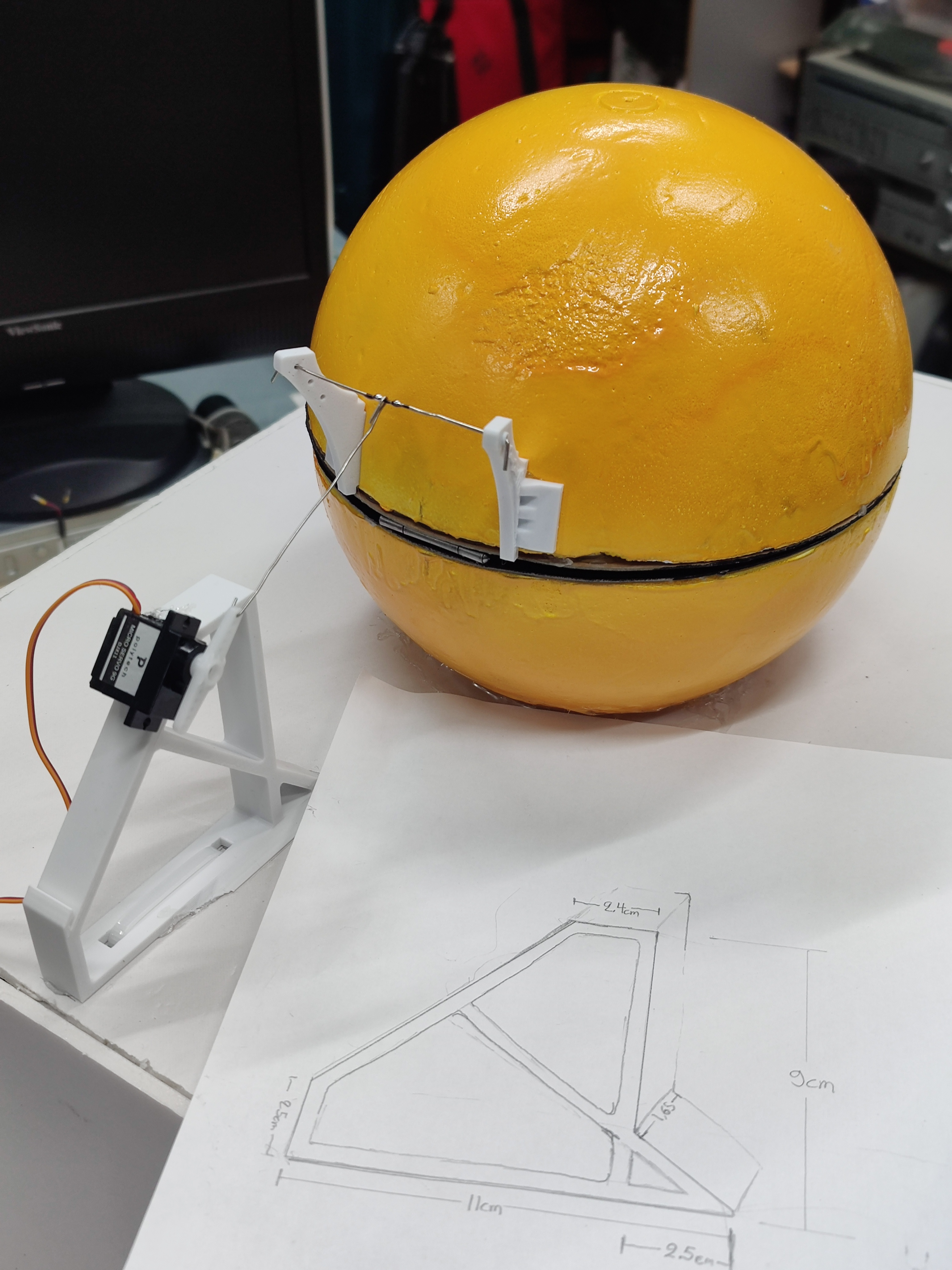 Λεπτομέρεια κατασκευής Pacman Piggy Bank